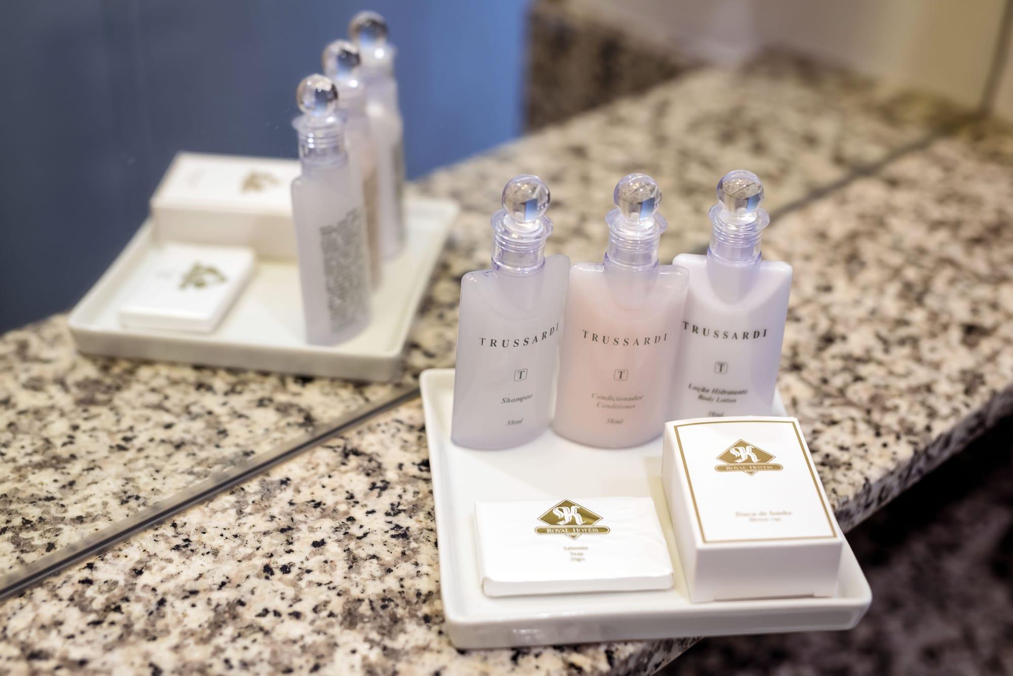 Royal Boutique Savassi Hotel Belo Horizonte Bagian luar foto The Trump Hotel toiletries