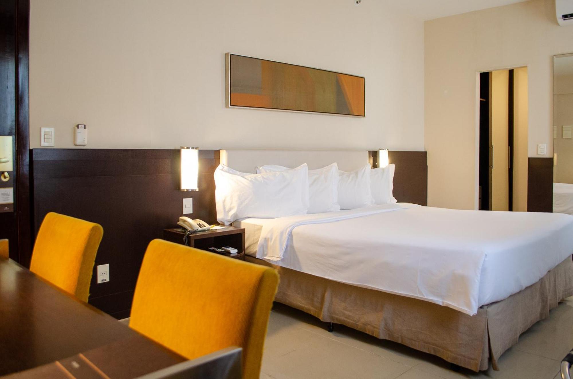 Royal Boutique Savassi Hotel Belo Horizonte Bagian luar foto A typical room at the hotel
