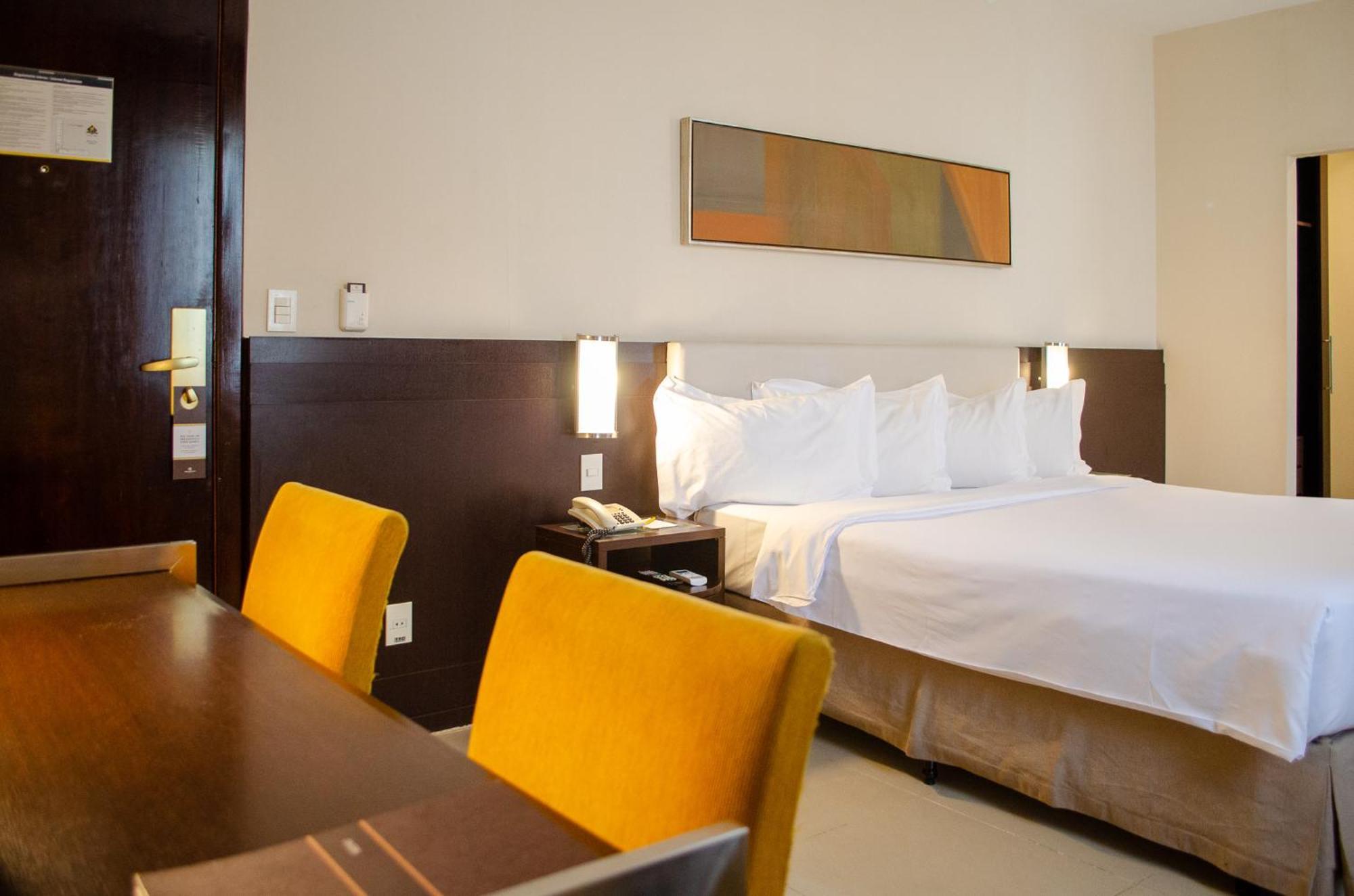 Royal Boutique Savassi Hotel Belo Horizonte Bagian luar foto A room at the hotel